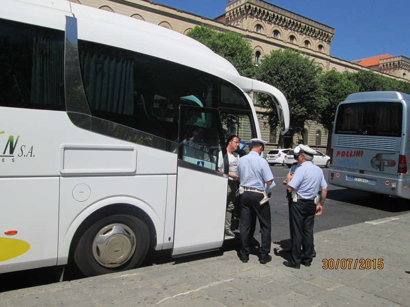 Tourist coaches arriving in Florence - ZTL Bus